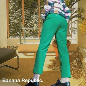 BANANA REPUBLIC 〰️ KELLY GREEN AVERY PANTS